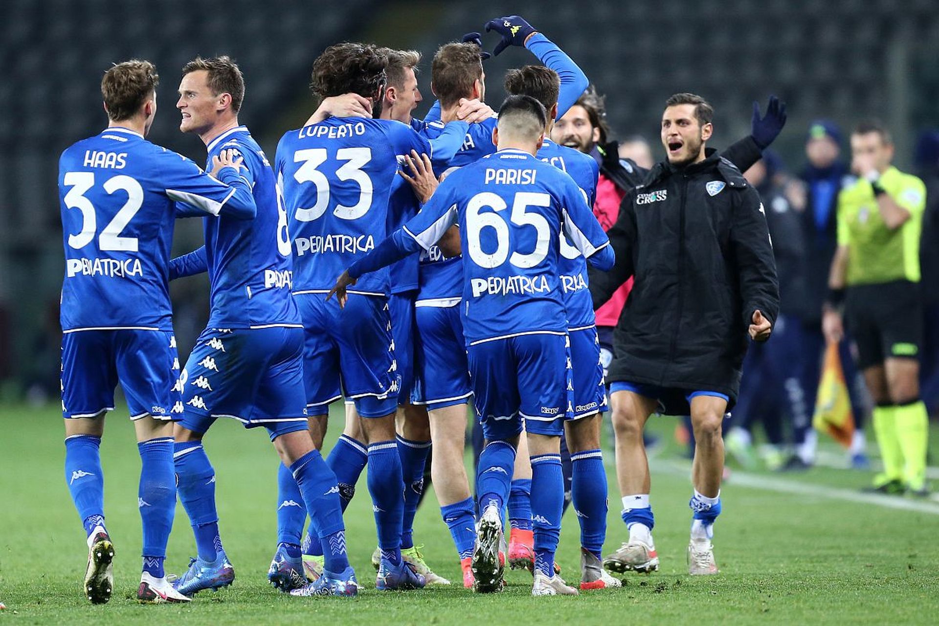 纵观全球 纵观全球